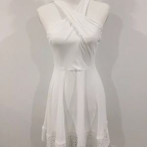 Express women’s dress white size 4 NEW